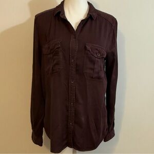 American Eagle Outfitters Women’s Boyfriend Fit Button-Up Shirt — Size Medium